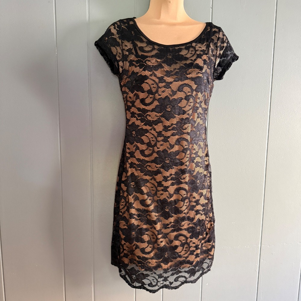 Almost Famous Black‎ Floral Lace Mini Dress Tan Lining Cutout Back Womens Medium